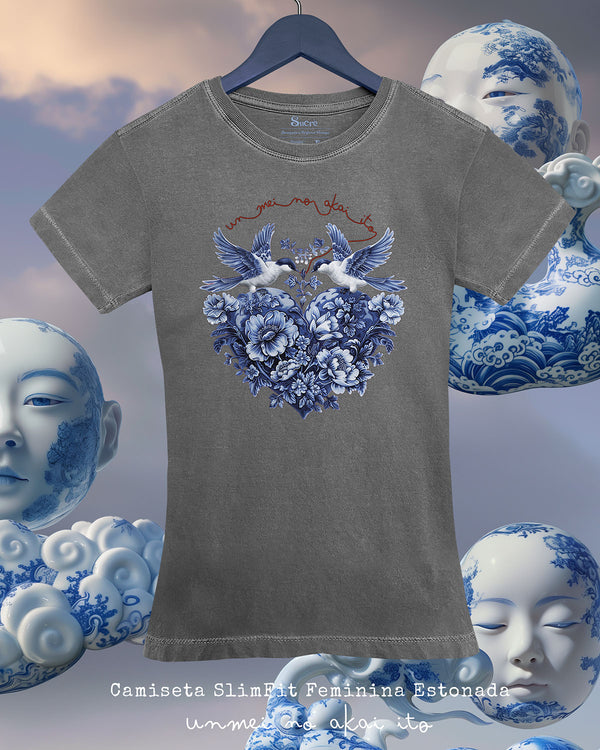 CAMISETA FEMININA SLIM FIT - UNMEI NO AKAI ITO II Camiseta BeSucrè Cinza estonada P 