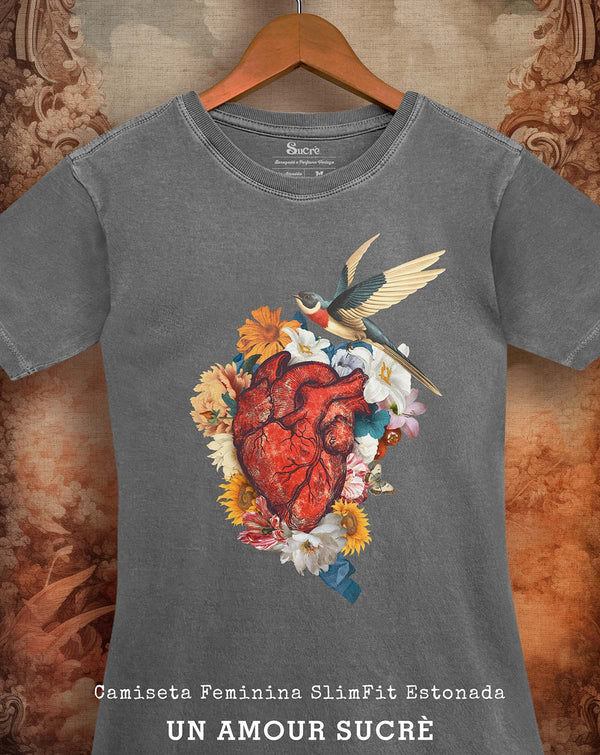 CAMISETA FEMININA SLIM FIT - AMOUR SUCRÈ II Camiseta BeSucrè   