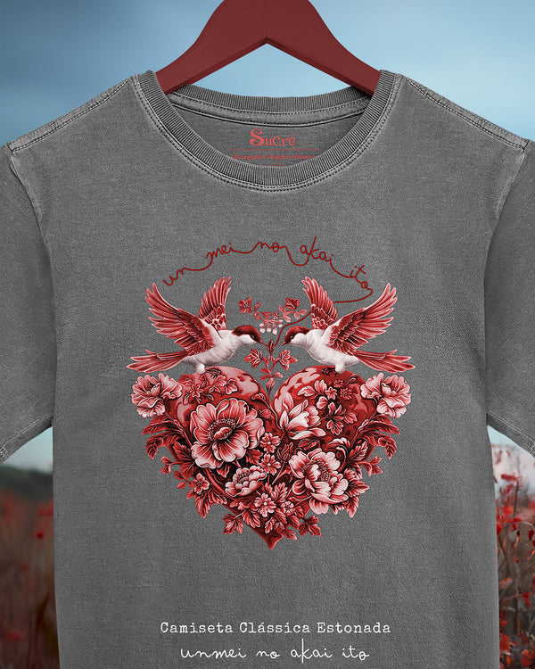 CAMISETA CLÁSSICA ESTONADA - UNMEI NO AKAI ITO RED II Camiseta BeSucrè Cinza Estonada PP 