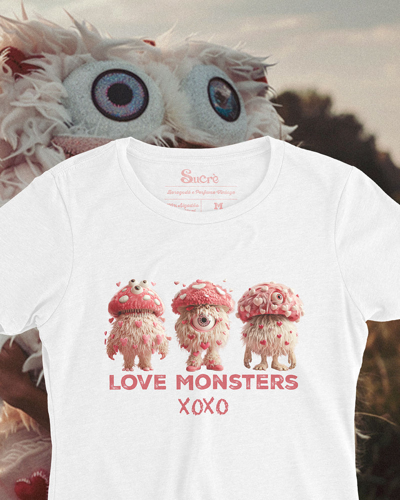 CAMISETA FEMININA SLIM FIT - LOVE MONSTERS II Camiseta BeSucrè   
