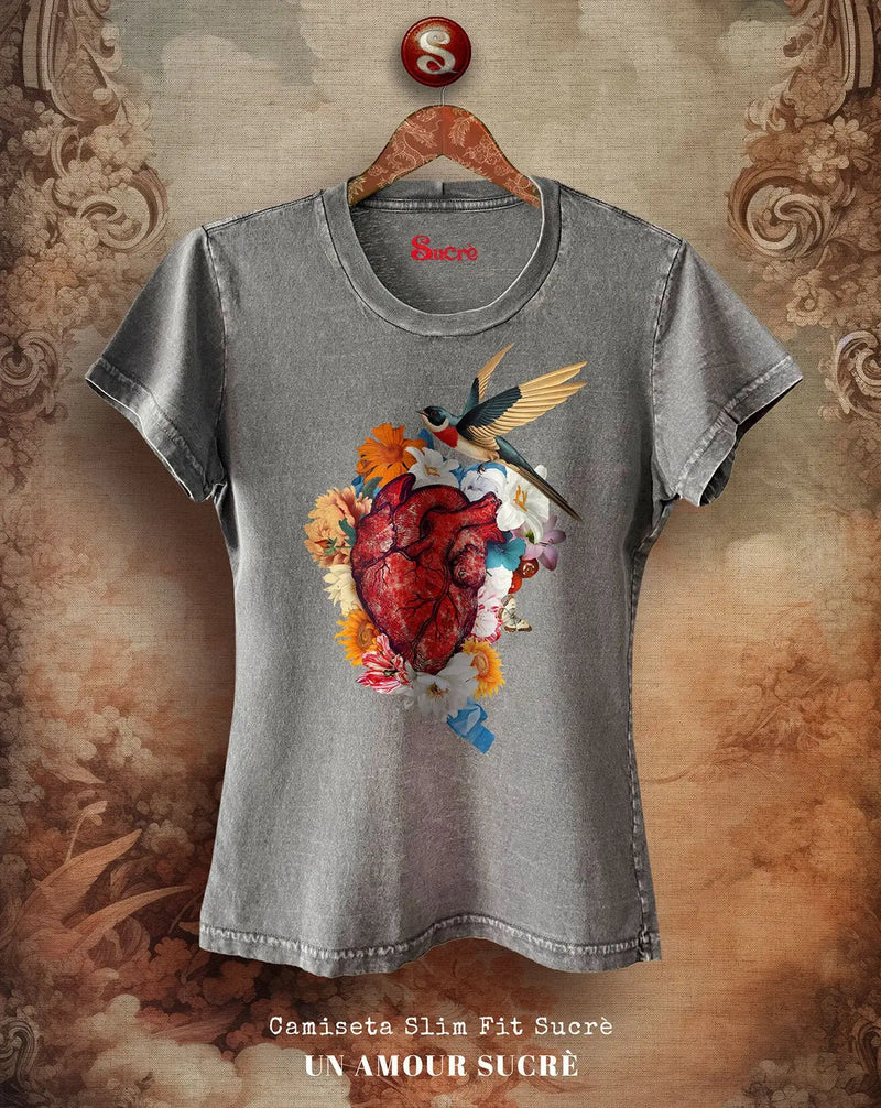 CAMISETA FEMININA SLIM FIT - AMOUR SUCRÈ Camiseta BeSucrè   